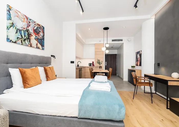 Margi Ether Apartament Lux Pool Balcony