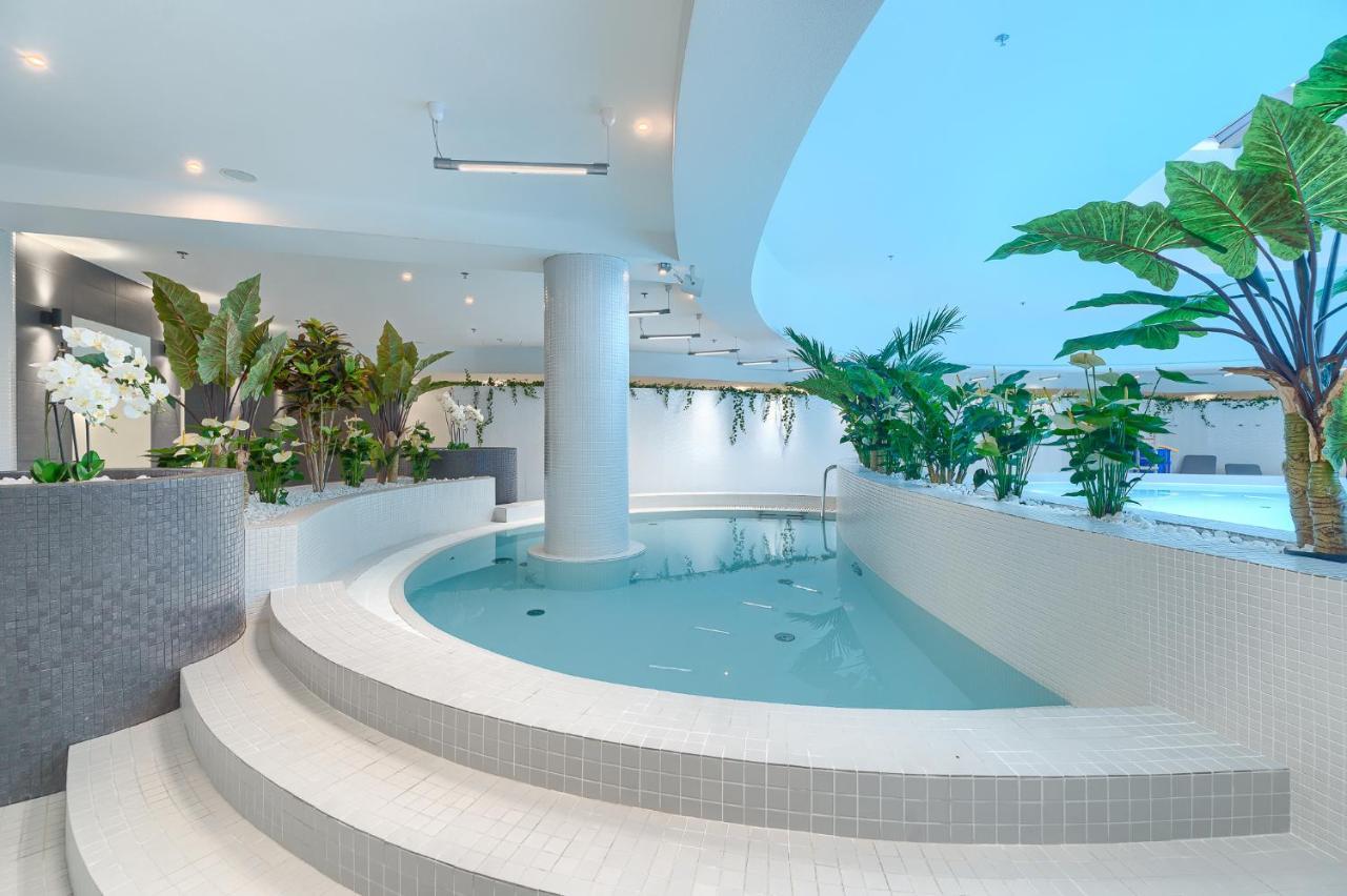 Margi Ether Lux Pool Balcony Apartment Stettin