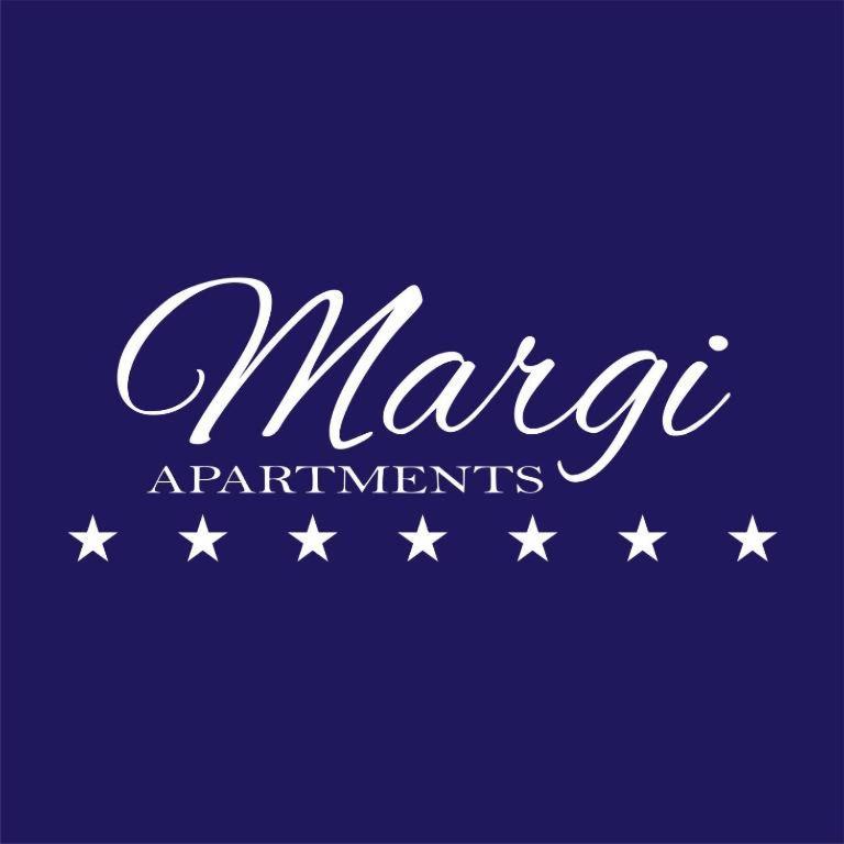 Margi Ether Lux Pool Balcony